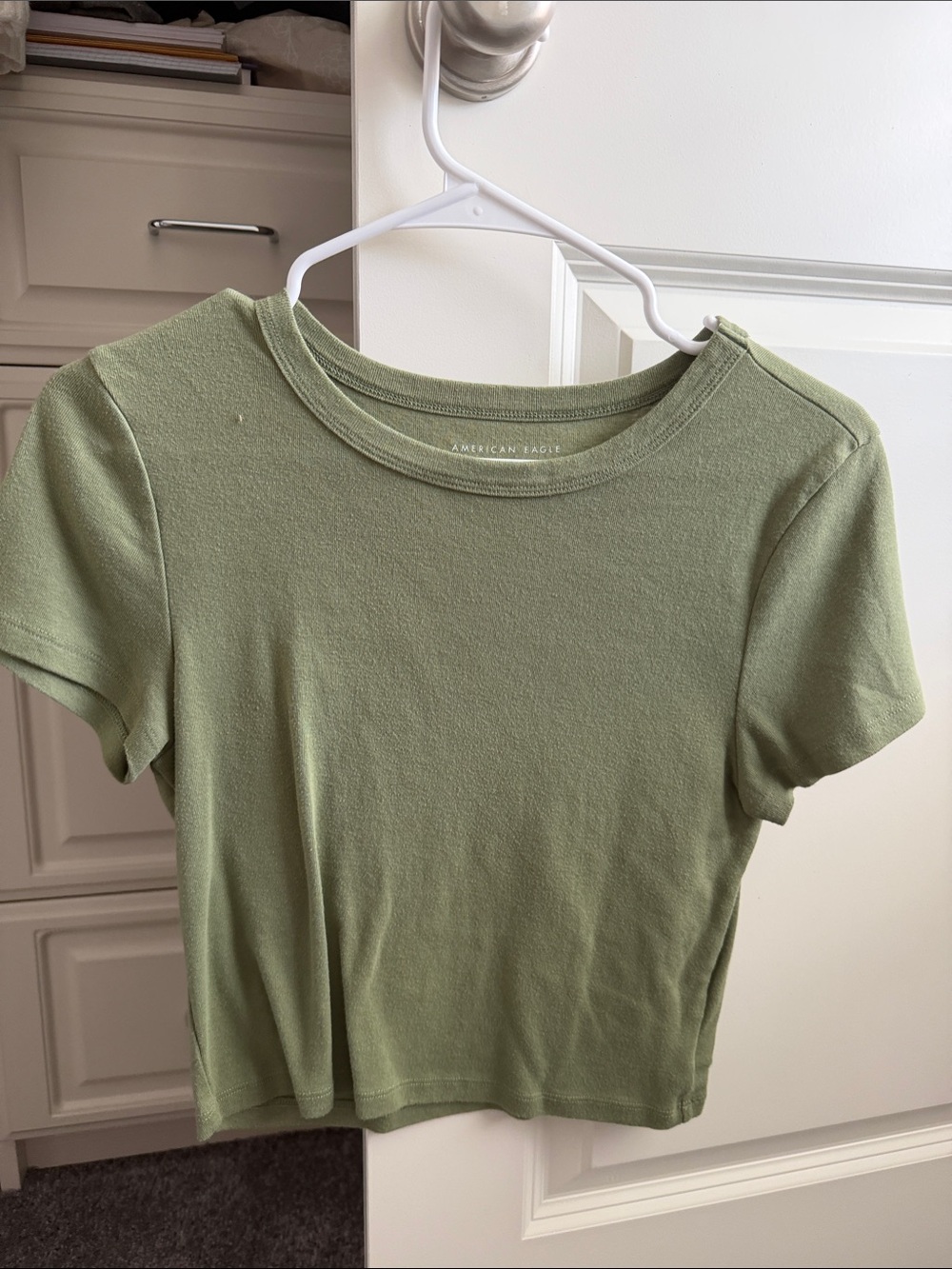 American Eagle Outfitters Olive Green Short Sleeve Crop Tee